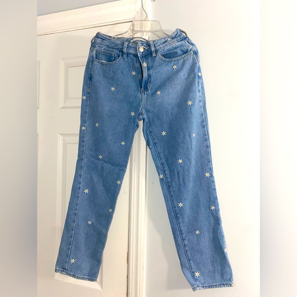 Pacsun jeans with daisies.